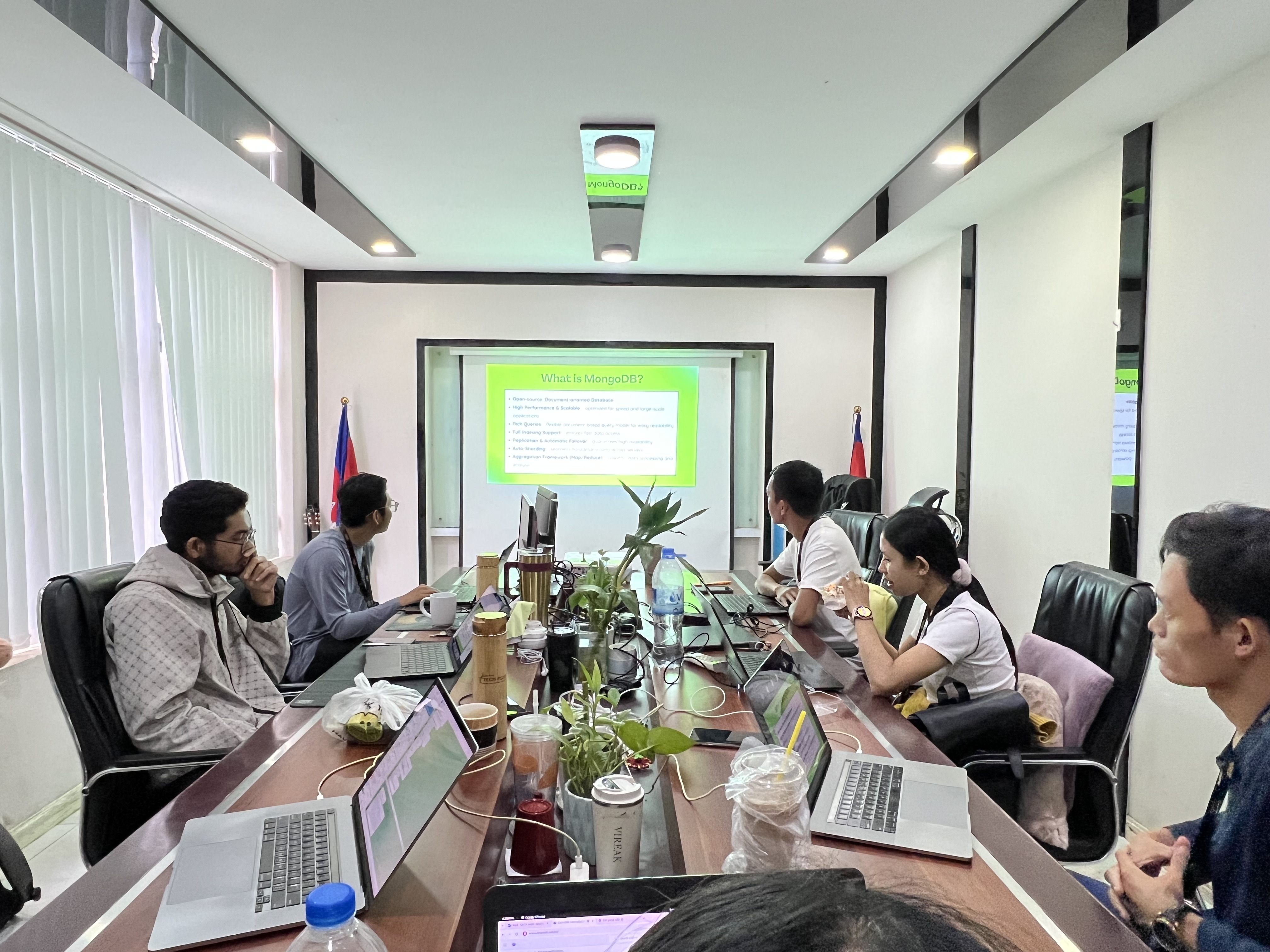 Introduction to MongoDB G-1